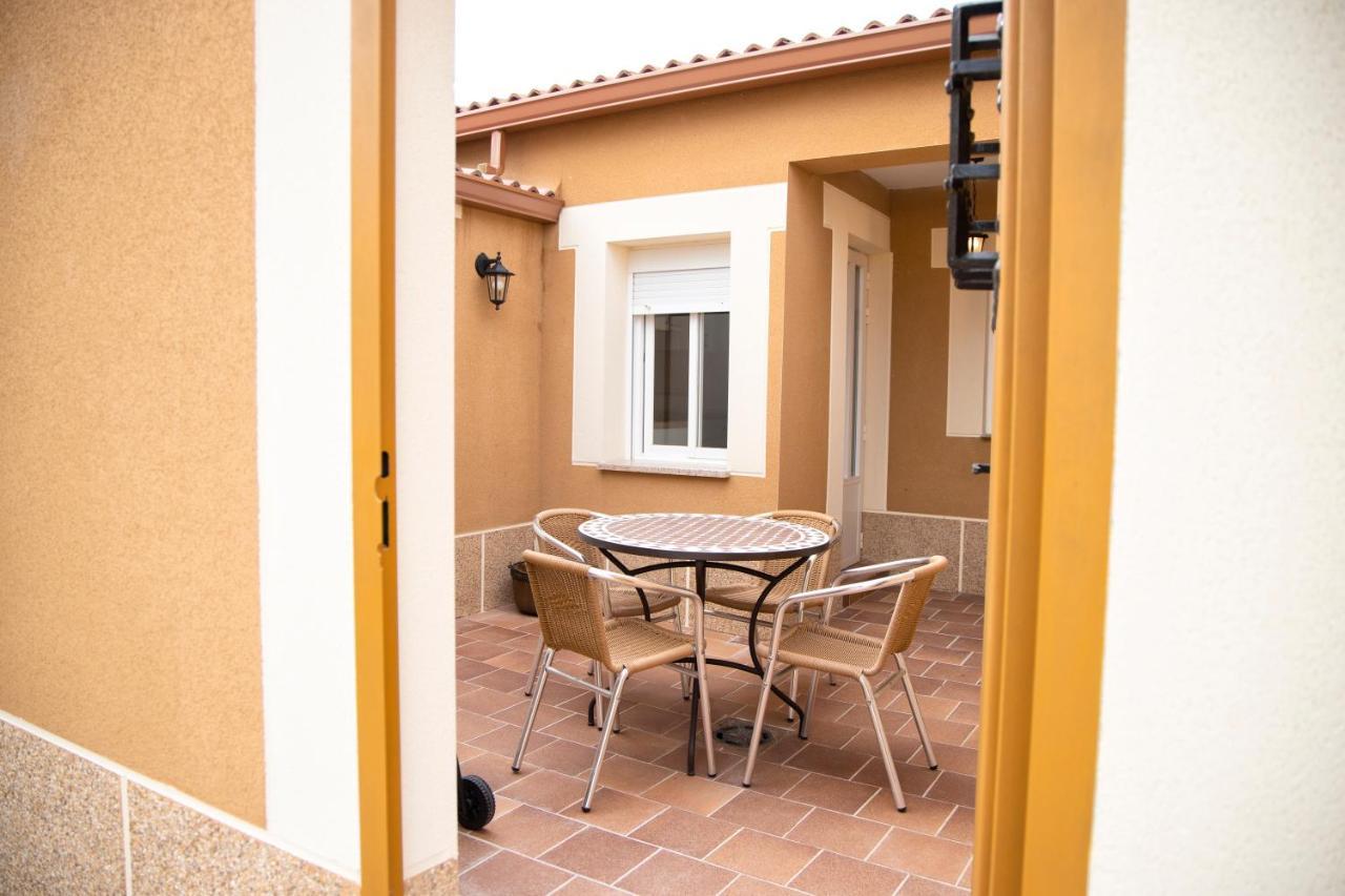 Villa La Casa De Los Bisa Sanchidrian Exterior foto