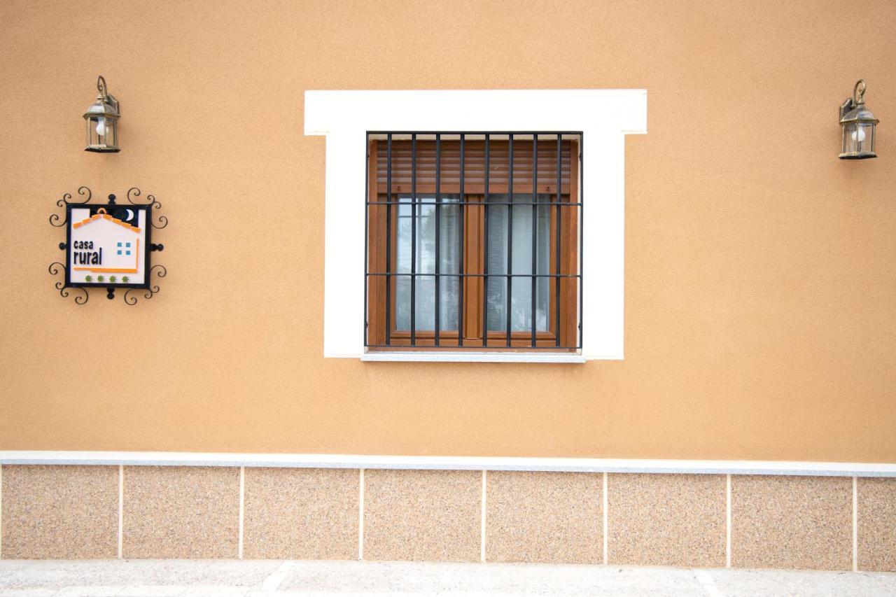 Villa La Casa De Los Bisa Sanchidrian Exterior foto